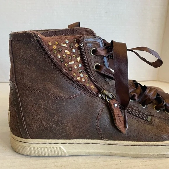 UGG Blaney Crystals Brown Leather Ankle Booties Fashion Sneakers Size 7.5 Comfy - Picture 6 of 15
